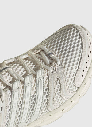 Adistar Control 5 - Orbit Grey/Cloud White/Iron Metallic