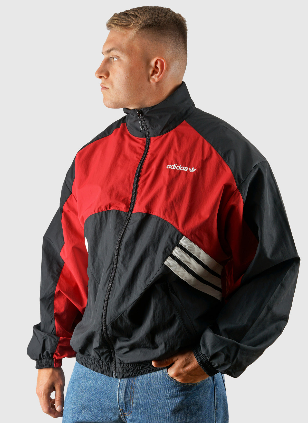 Munich 93 Tracktop - Black/Team Victory Red