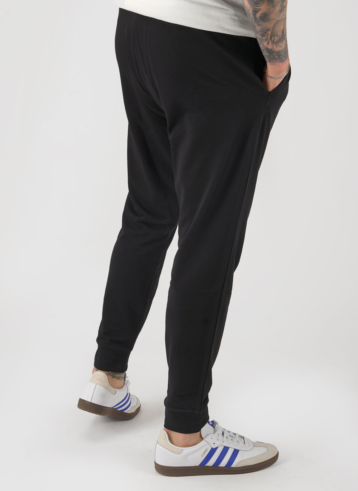 Essentials Feel Cozy Trackpants - Black/White