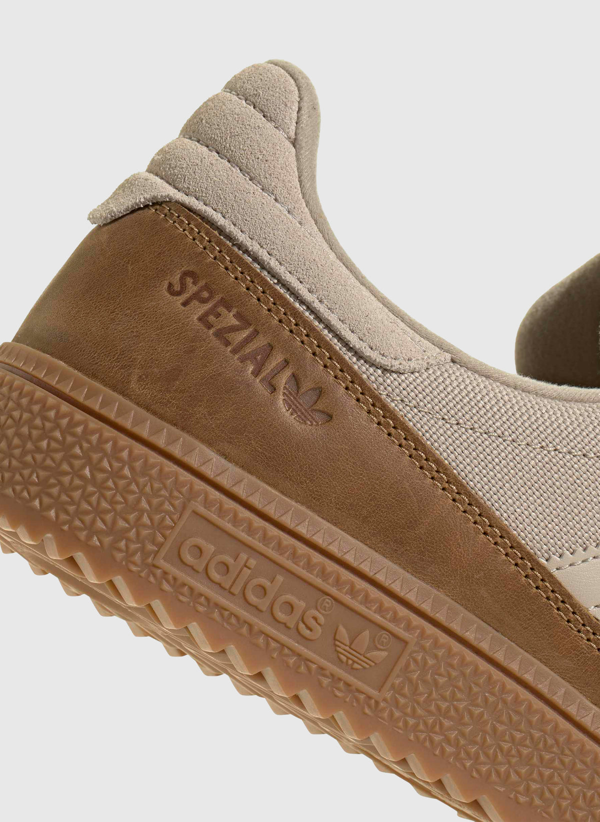 Handball Spezial Winter - Khaki Three
