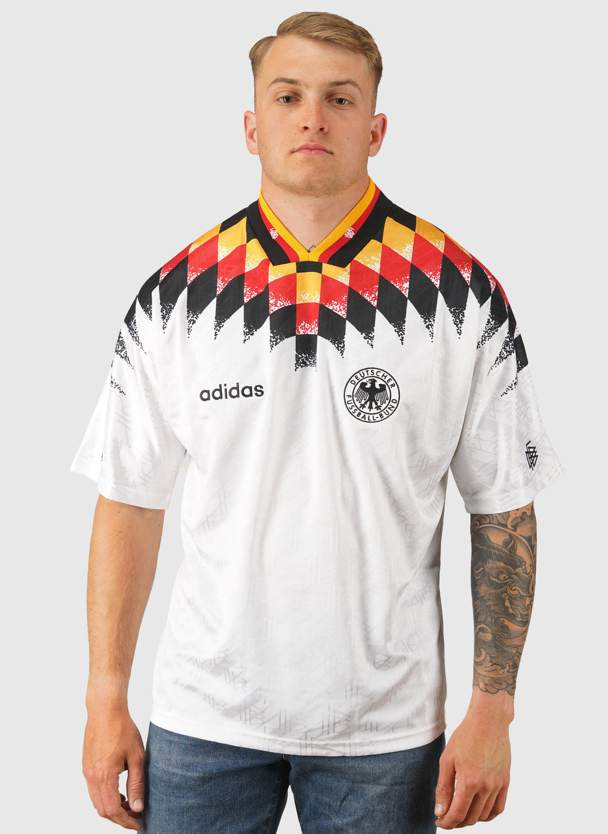 berufe bei denen man handschuhe trägt 94 DFB 94 Heimtrikot