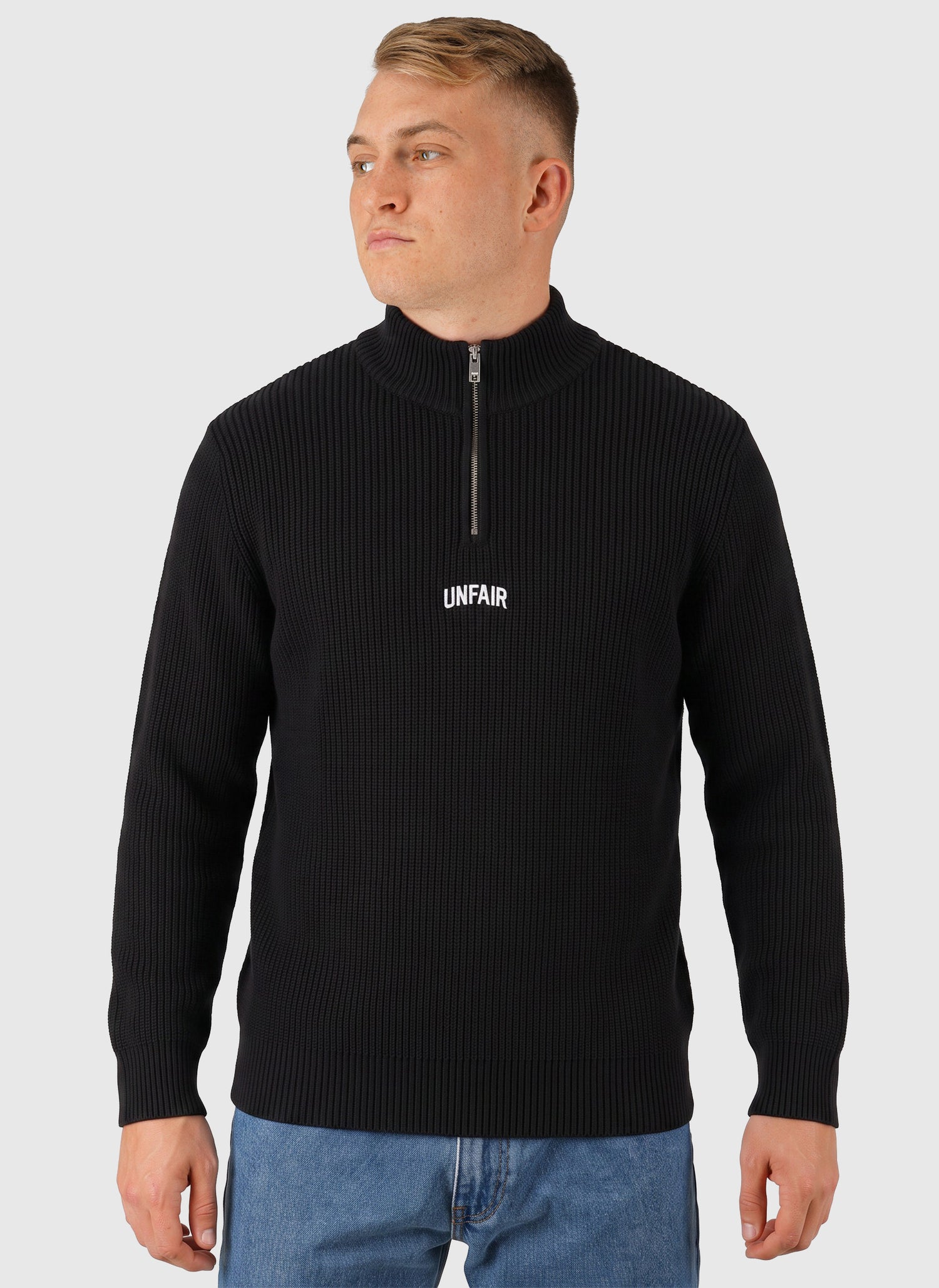 Heavy Knitted Halfzip Sweatshirt - Black