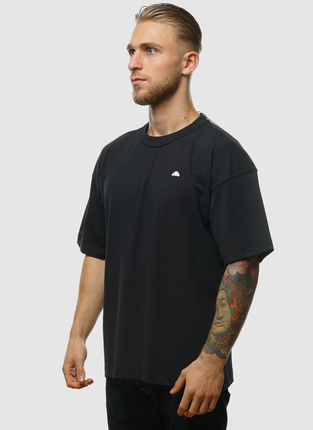 Salucha T-Shirt - Black