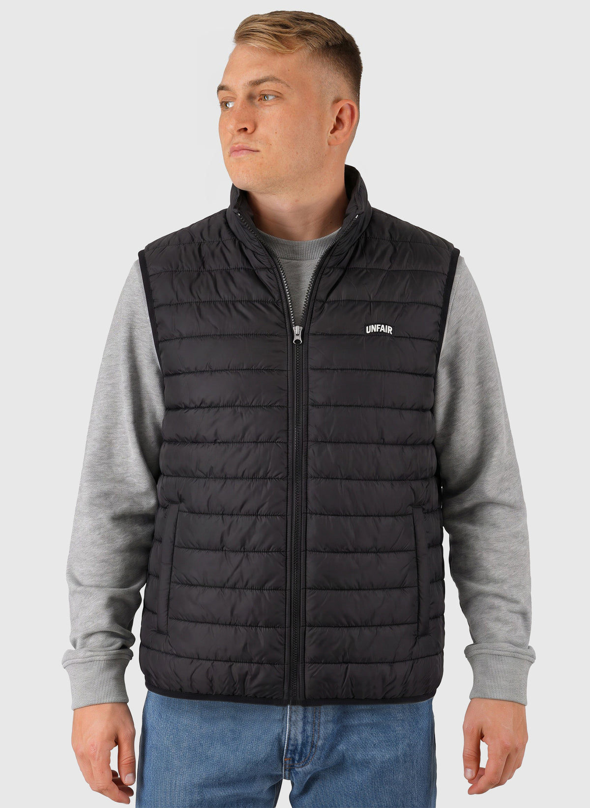 Curved Quilted Weste - Black