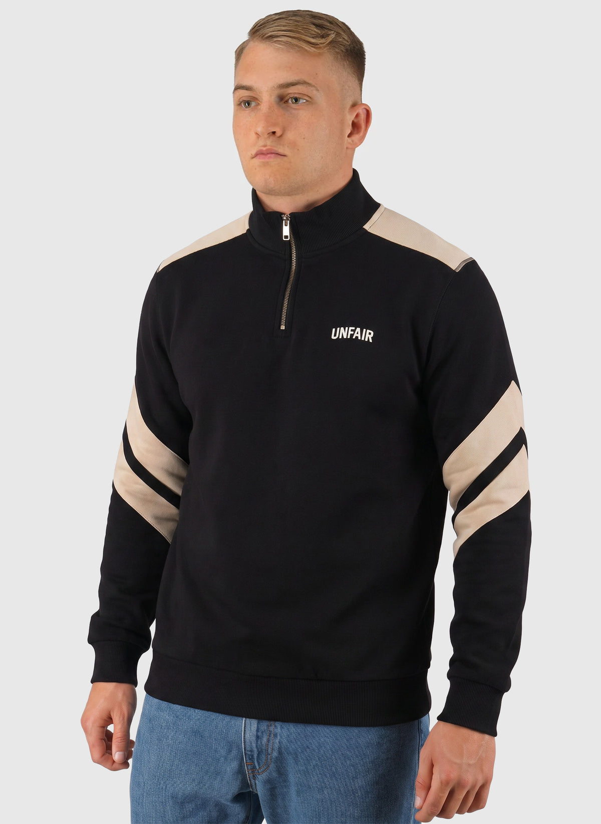 Curved Two Tone Halfzip Sweatshirt - Black/Cream