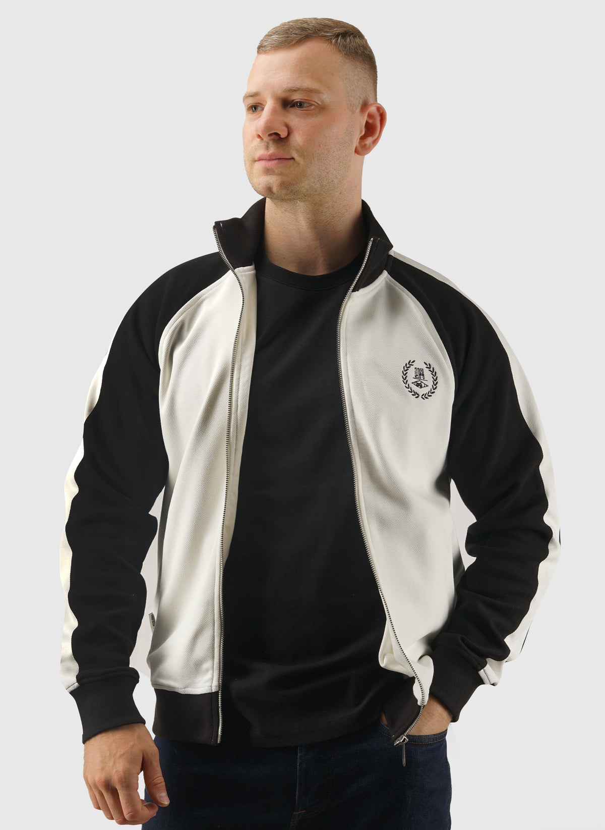 LOTC Tracktop - Black/White