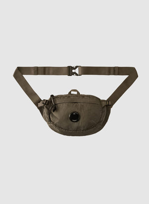 Lens Crossbody Umhängetasche - Gunmetal