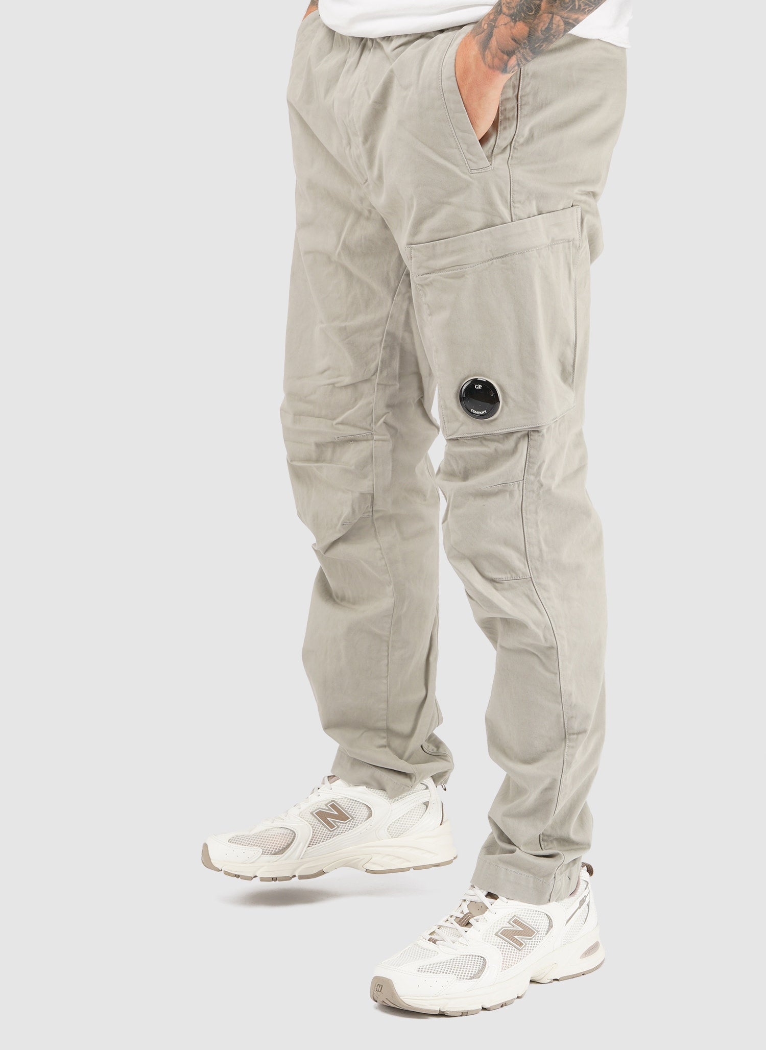 Stretch Sateen Lens Cargo Pants - London Fog
