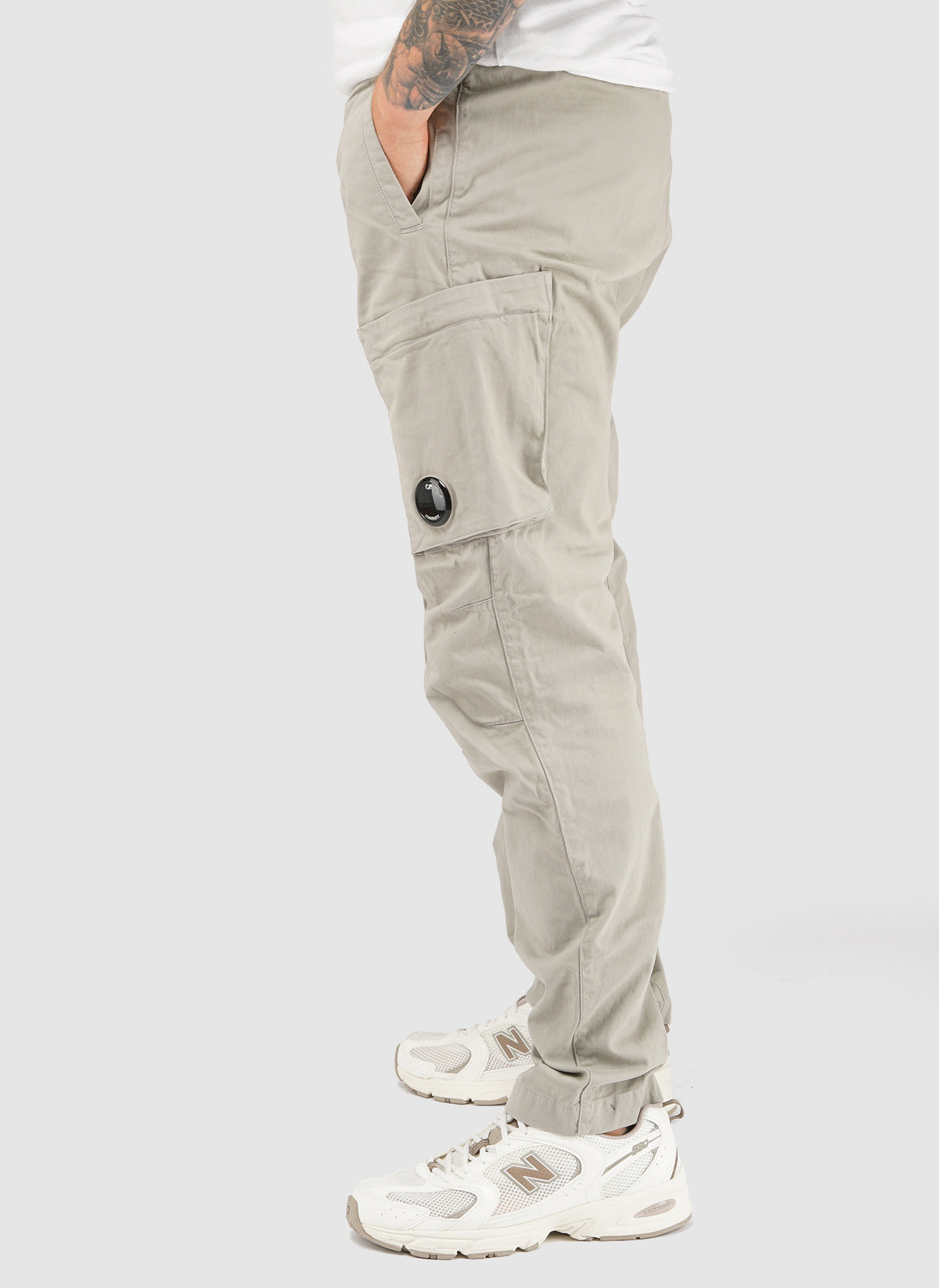 Stretch Sateen Lens Cargo Pants - London Fog