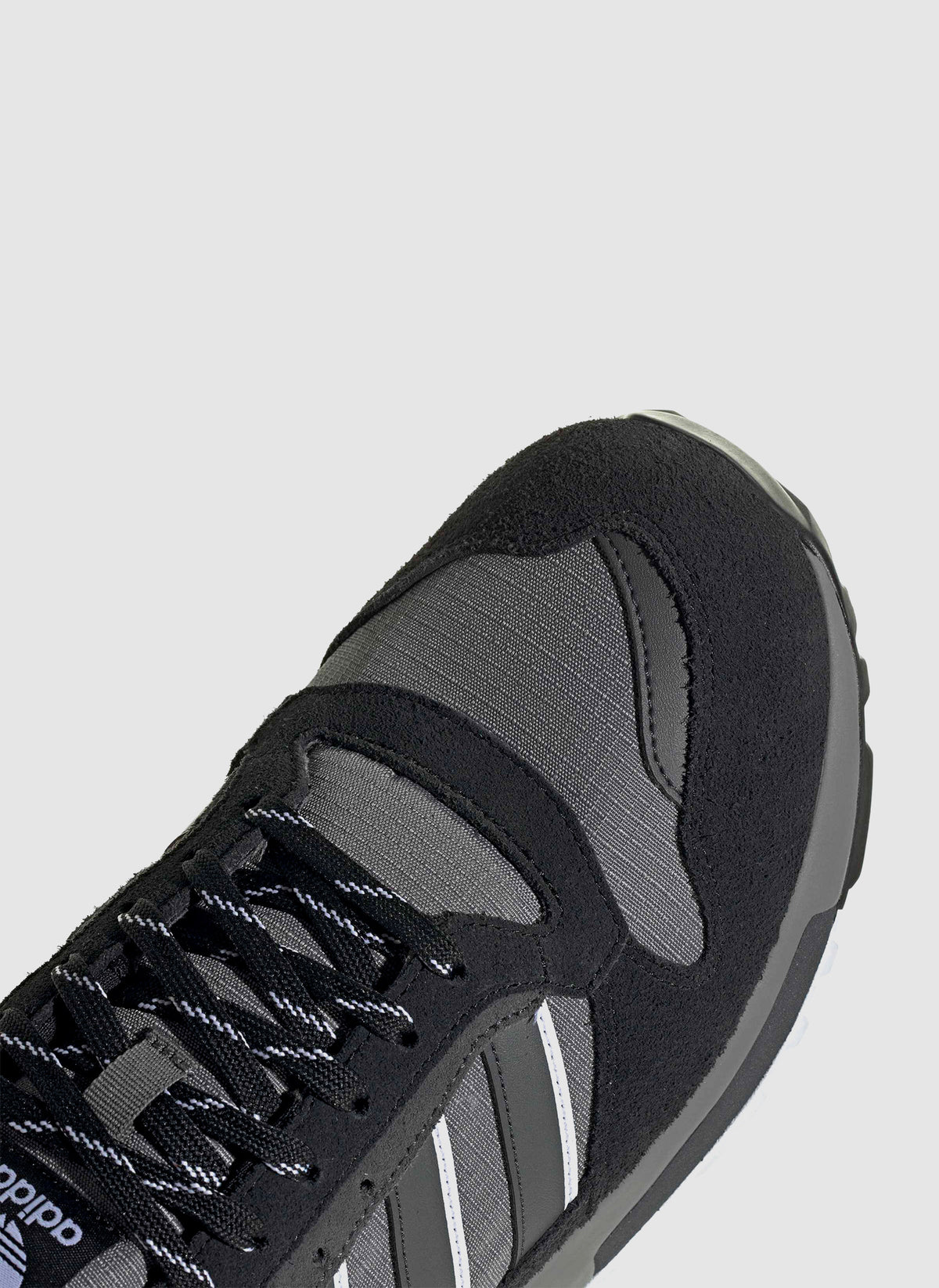 ZX 600 - Core Black/Grey Four