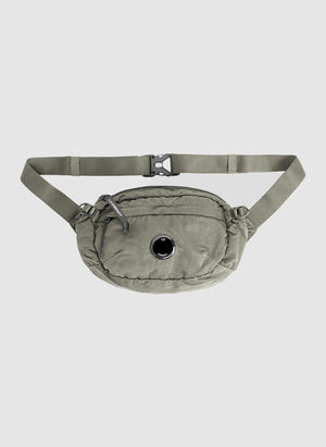 Lens Crossbody Umhängetasche - Silver Sage