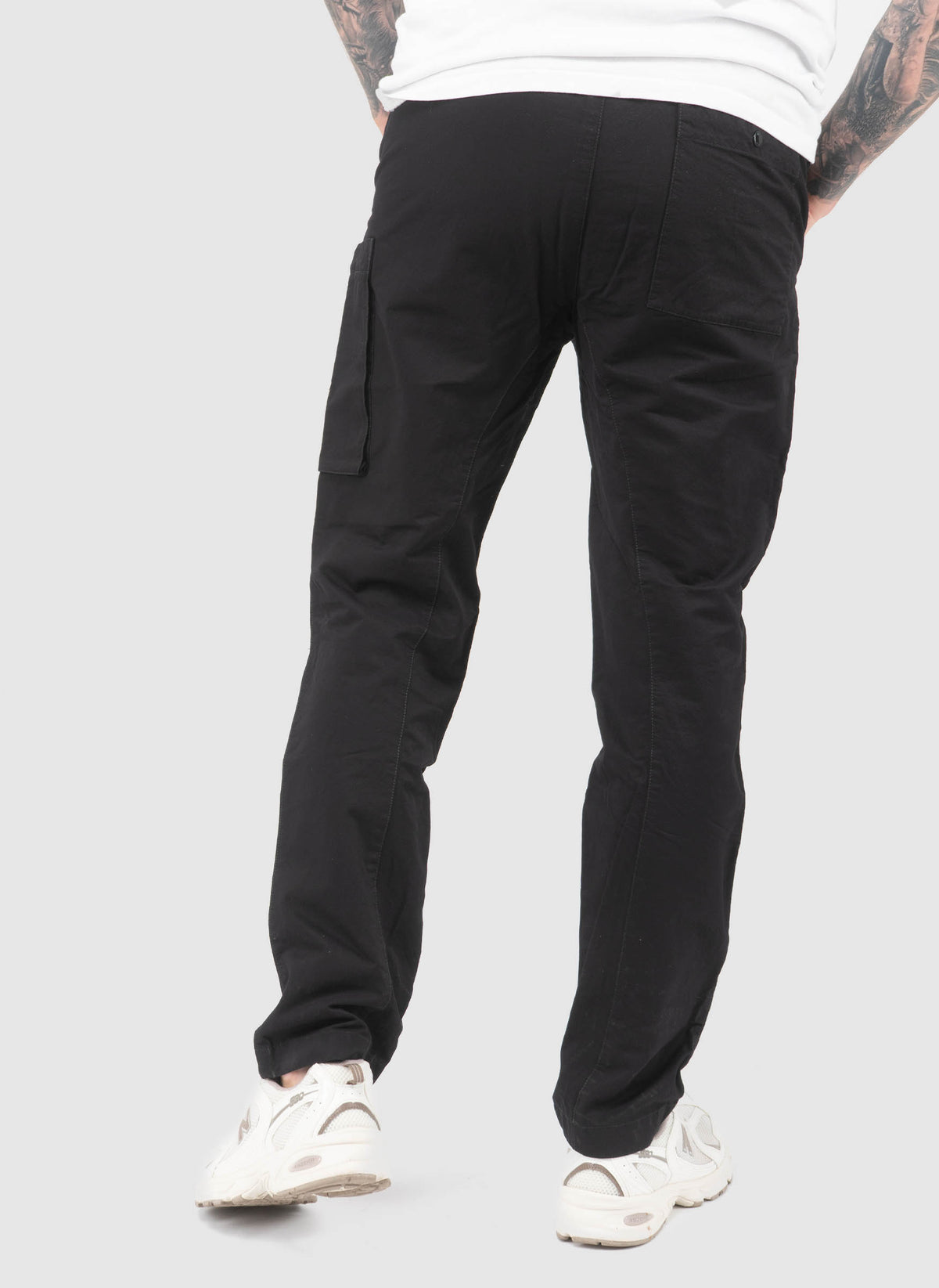 Diagonal Flatt Nylon Cargo Pants - Black