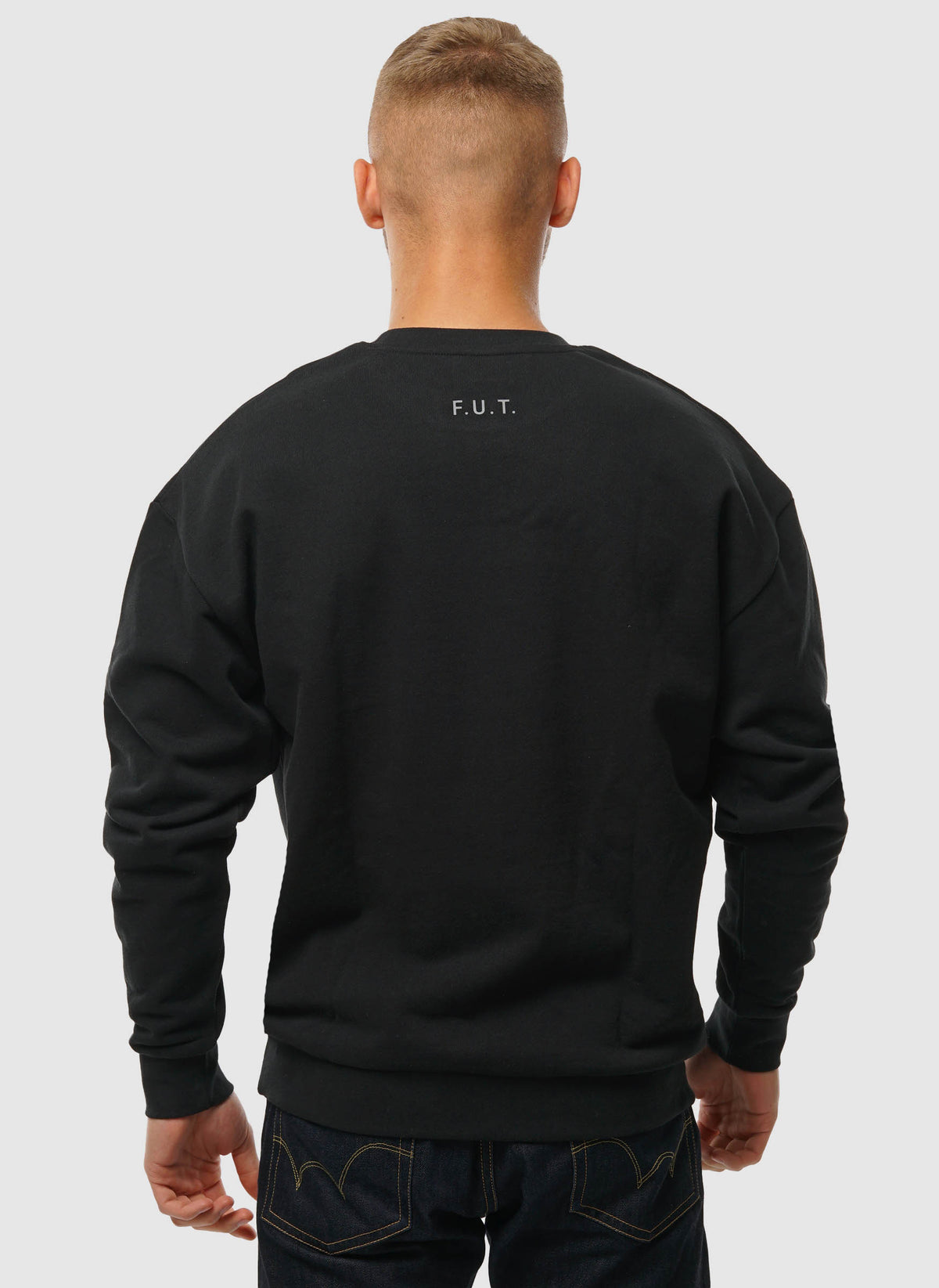 Essential Crew Sweatshirt - Black