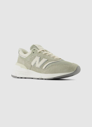 997R - Olivine